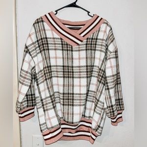 Cozy plaid sweater, super soft! Size Large